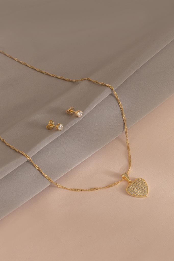 Cadena 3x1 + Dije y Aretes Corazón Circonias