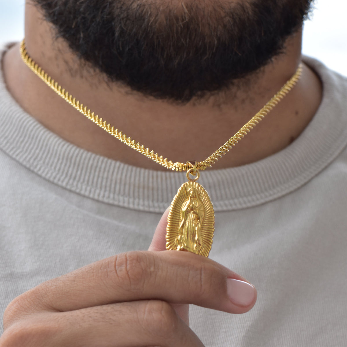 Cadena + Dije Virgen Guadalupe